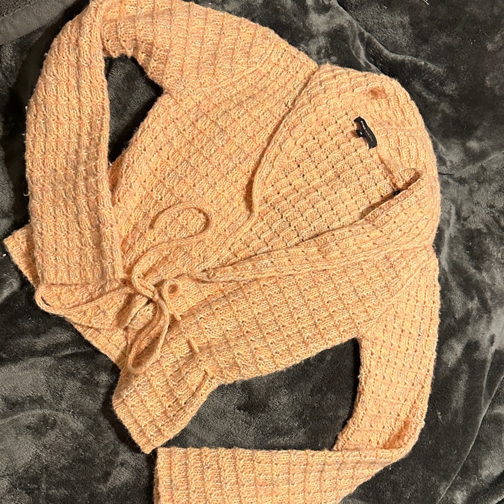 BCBGMaxAzria Peach Knit Sweater